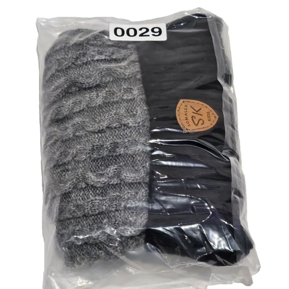 Somaler‎ Kids SK Beanie Toque (Strings & Pom Pom) Gray Black One Size Fits Most